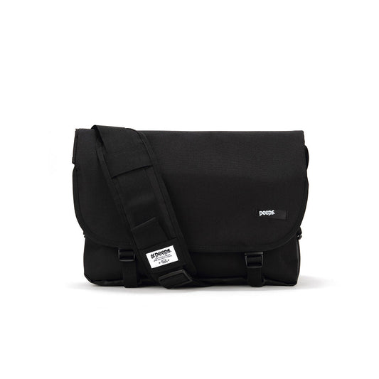Essential Messenger Bag (Black)
